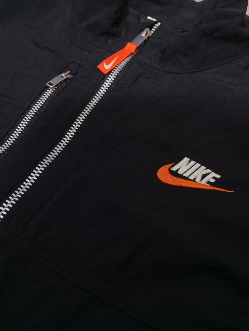 Nike sportswear utility jacket 🫶 (Category: Coats, Jackets and Outerwear) located in Manila. Submitted by thrifterzz_ph (Listing ID 1468737185, Image 3). Description: Dimes: W-20.5/L-26.5 issue: None color rate: 10/10 excellent condition maganda pang hike 🫶😊.
