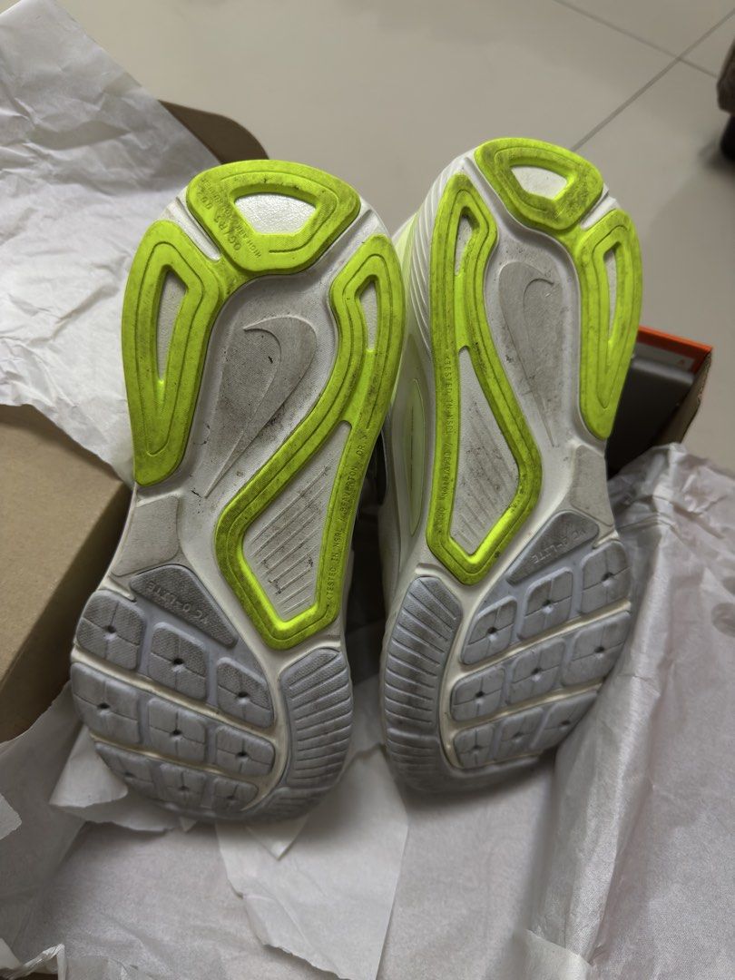 Nike Structure 26 Running Shoes Womens (Category: Sneakers) located in Marilao. Submitted by declutteringyana (Listing ID 1468812229, Image 3). Description: Used Twice Size 7 9.5/10 Condition.