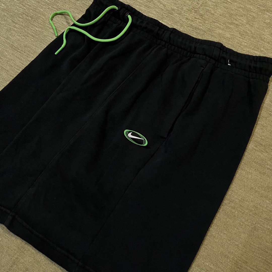 Nike Sweatshort (Category: Shorts) located in Batangas. Submitted by reyr. (Listing ID 1468865522, Image 2). Description: Dimes: 30-35” waist | 18.5” length | 14” hem Condition: Excellent Color rate: 9.3/10 Flaws: None.