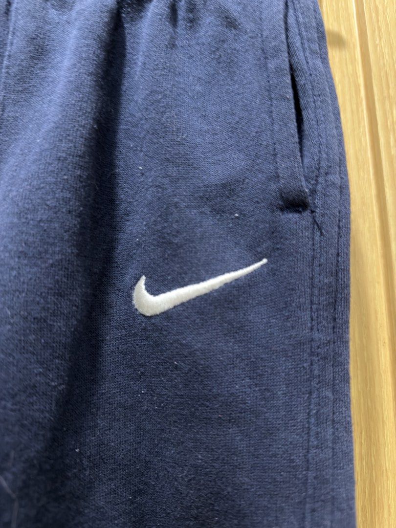 Nike Toddler Blue Sweatpants Size 3T (Category: Babies & Kids Fashion) located in Bacoor. Submitted by preloved_with_love_ (Listing ID 1468870995, Image 2). Description: - Brand: Nike - Size: 3T - Color: Navy blue - Material: Soft cotton blend - Features: Elastic waistband, side pockets, and white embroidered swoosh logo - Condition: Clean and ready to wear for everyday play - Origin: Made in Indonesia.