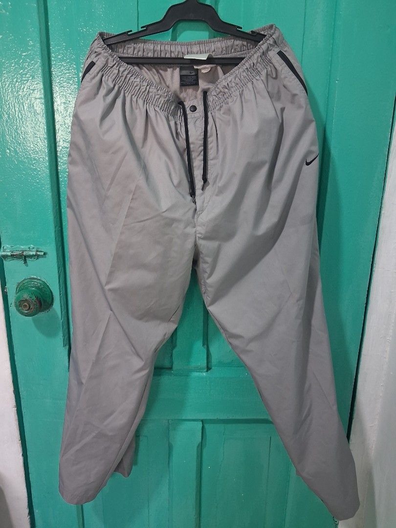 Nike track pants (Category: Announcements) located in Manila. Submitted by carlitoboh66625 (Listing ID 1468762719, Image 1). Description: nike track pants excellent all details declare width 16 length 37 hem 8 size 32 up to 389 price 850.