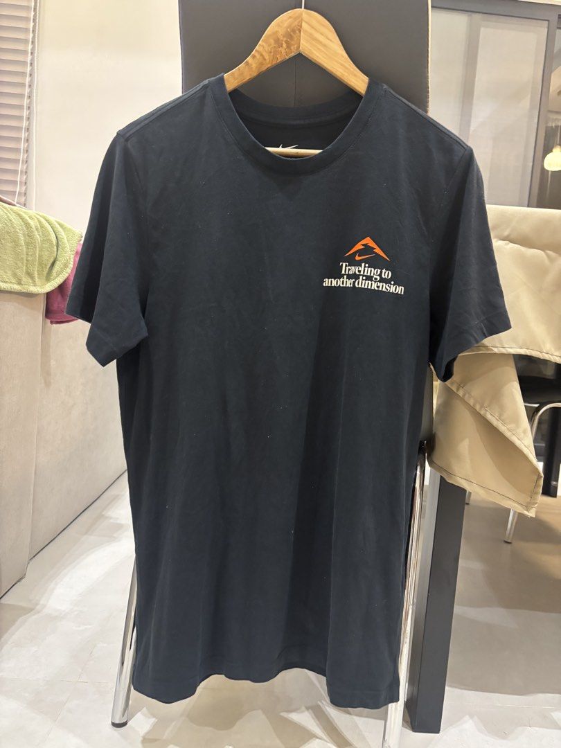 Nike Trail Shirt (Category: Coats, Jackets and Outerwear) located in Baguio. Submitted by usedcondition (Listing ID 1468814924, Image 1). Description: 19x28 long Medium Men’s ₱790+ shipping fee .