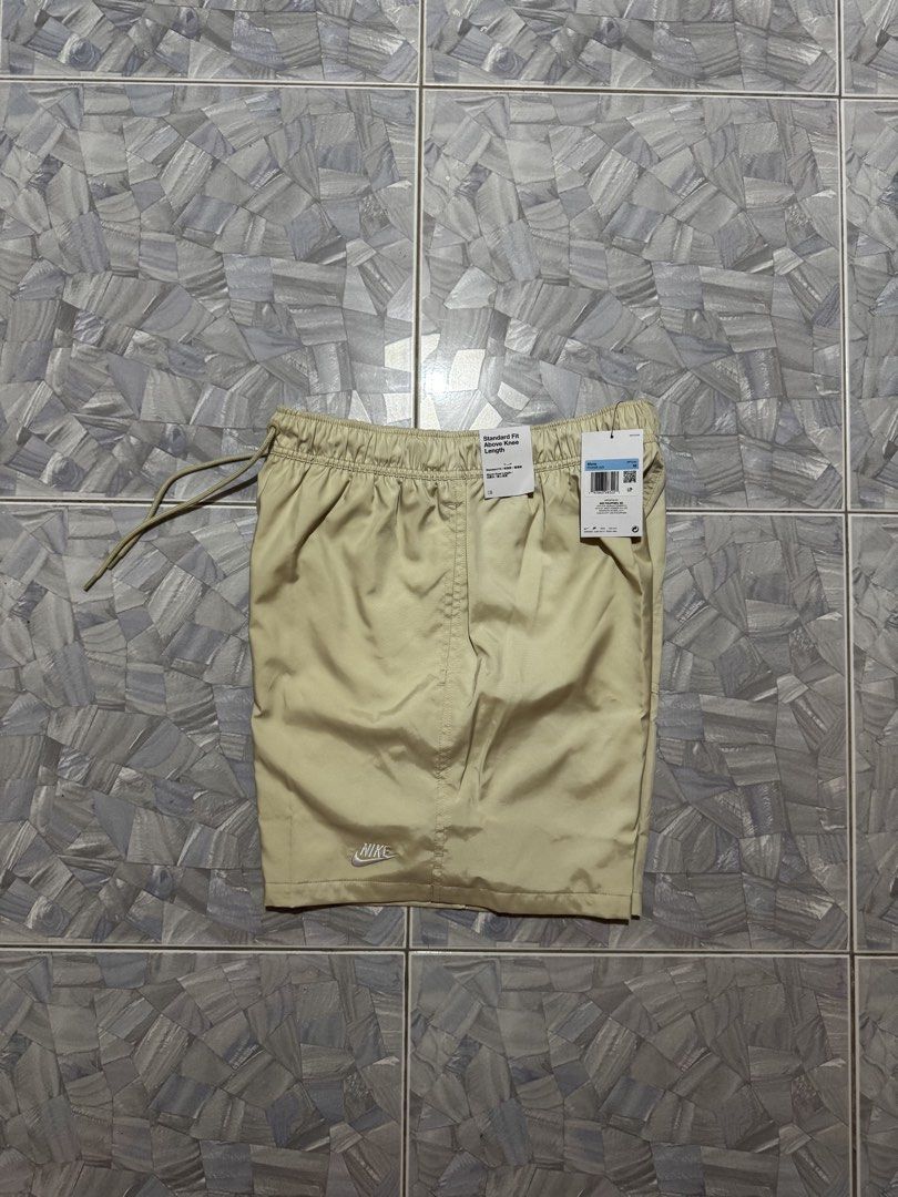 NIKE WOVEN SHORT (Category: Shorts) located in Argao. Submitted by janmaning-0624l95 (Listing ID 1468819610, Image 1). Description: NIKE WOVEN SHORT SIZE MEDIUM WAIST 28-34 Length 17 1,500 Pesos .