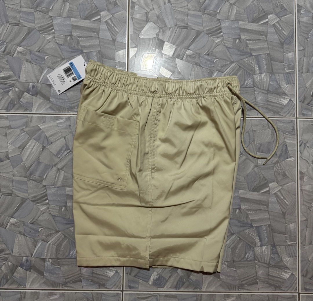 NIKE WOVEN SHORT (Category: Shorts) located in Argao. Submitted by janmaning-0624l95 (Listing ID 1468819610, Image 2). Description: NIKE WOVEN SHORT SIZE MEDIUM WAIST 28-34 Length 17 1,500 Pesos .