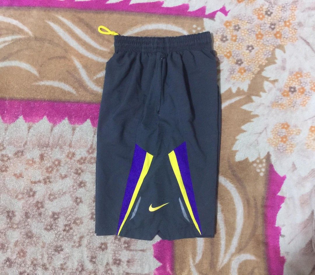 Nike x kobe 2 pockets (Category: Activewear) located in Tagum. Submitted by urbanoadulajr (Listing ID 1468836485, Image 1). Description: Nike x kobe 2 pockets 26 to 30 length: 23 very good to excellent Mine 550.