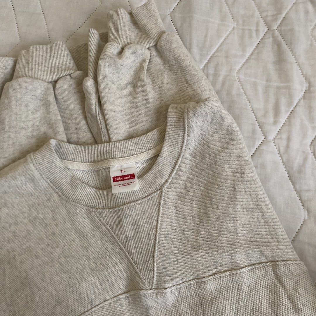 Niko and … brand pullover (Category: Coats, Jackets and Outerwear) located in Baguio. Submitted by user029483859294 (Listing ID 1468716831, Image 3). Description: Dimes: 29x27 No issues Tight ribbings Like new condition .