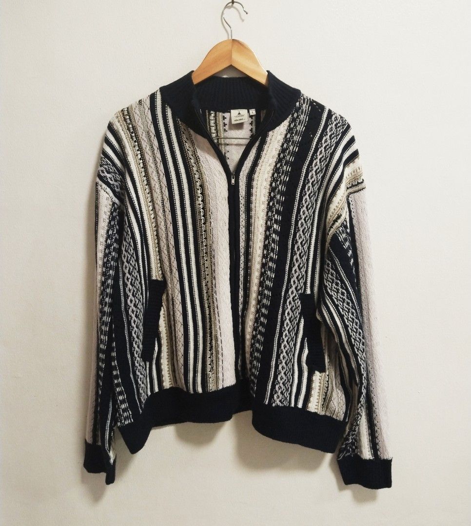 Niko and knitted zip (Category: Coats, Jackets and Outerwear) located in Pateros City. Submitted by blashjunks.y2k (Listing ID 1468860182, Image 1). Description: NIKO AND KNITTED ZIP SIZE LARGE ON TAG 2000PHP MSG US.