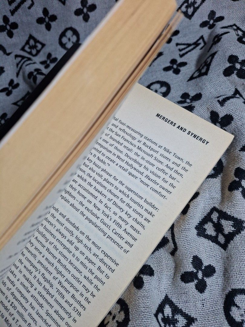No Logo by Naomi Klein (Category: Storybooks) located in Puerto Princesa. Submitted by beepbobib (Listing ID 1468890782, Image 3). Description: Please keep in mind that these are second-hand books, so kindly manage your expectations. ⭐️ I can send more pictures upon request. ⭐️ Payment-first policy. ⭐️ No rush shipping, please. ⭐️ The miner will shoulder the shipping fee (SF). Our courier is J&T ⭐️can do meet up in : Baywalk Puerto Princesa ⭐️Loc