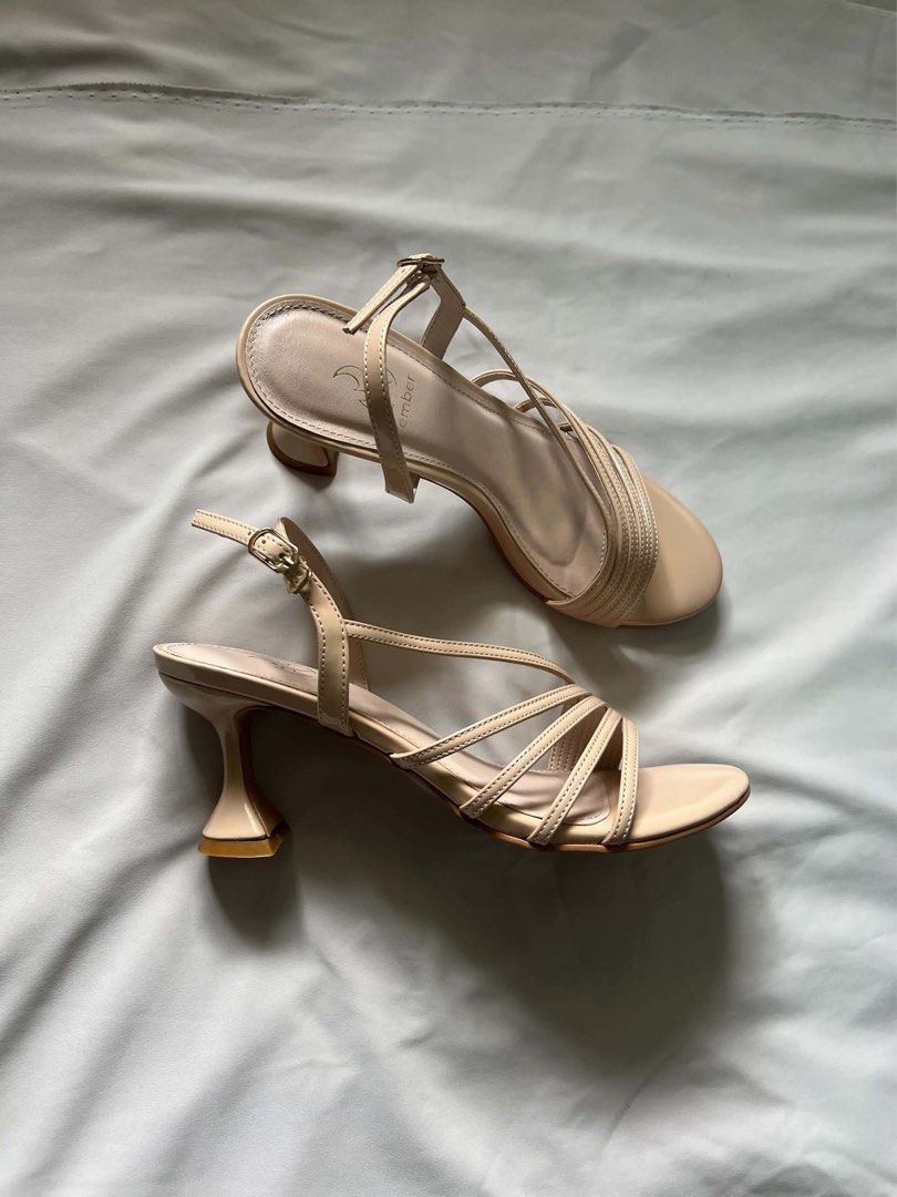 nude light beige strappy heels size 8 (Category: Heels) located in Antipolo. Submitted by chi._.declutters (Listing ID 1468791984, Image 1). Description: marikina/ lower antipolo area +100 if meetup.