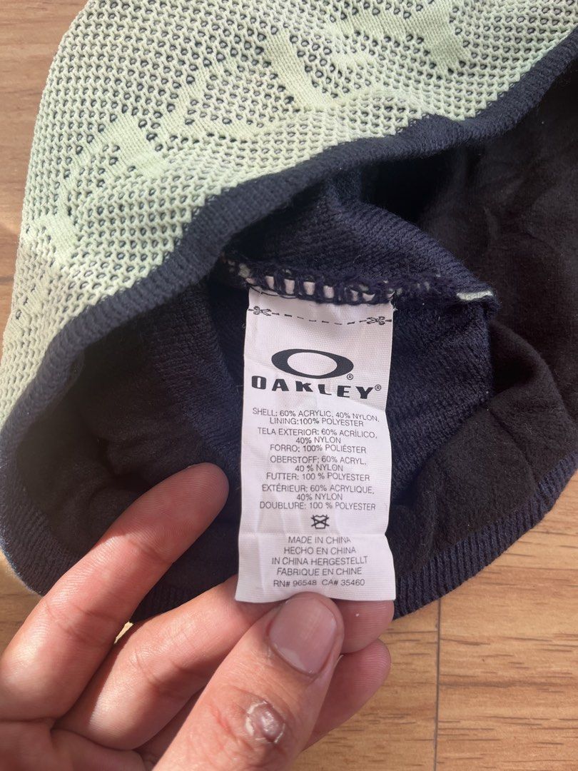 OAKLEY BEANIE (Category: Hats & Beanies) located in Manila. Submitted by kramice (Listing ID 1468732368, Image 3). Description: Authentic.