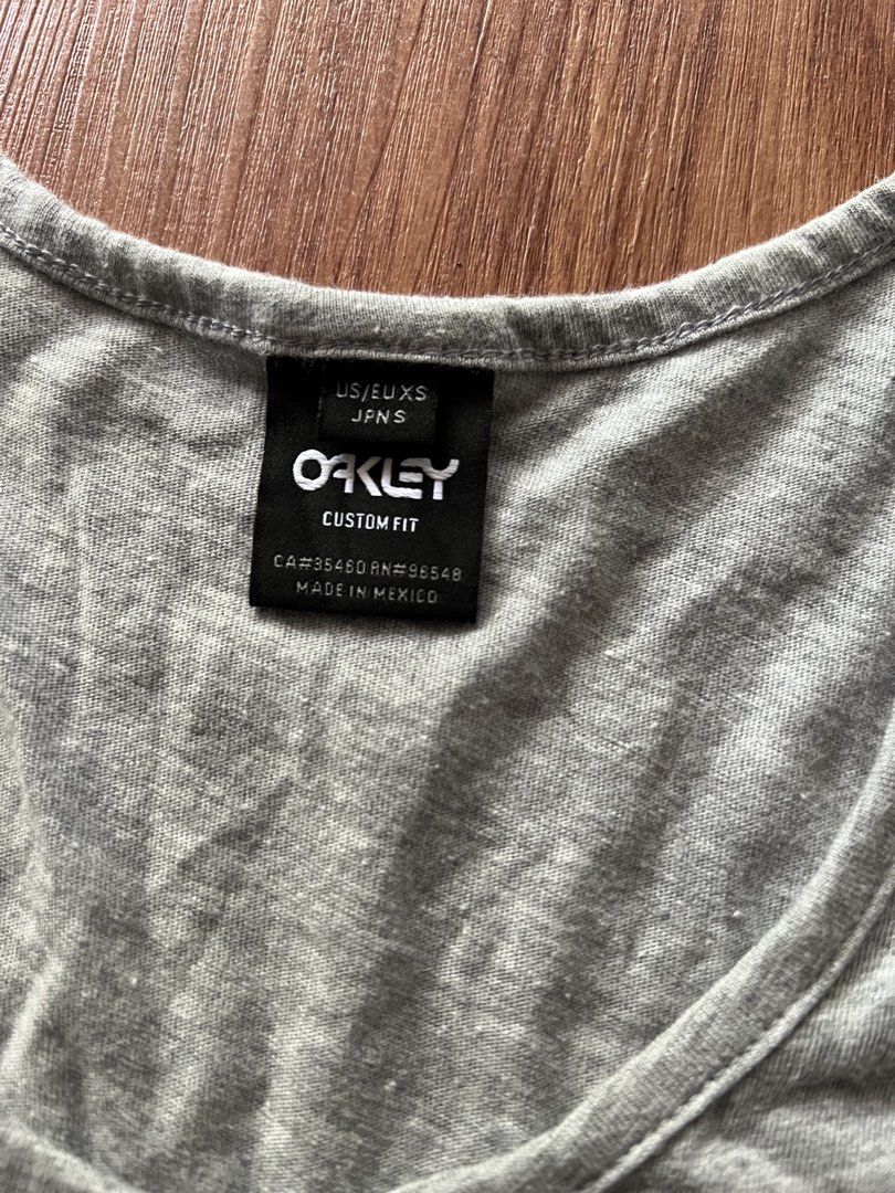 Oakley Mark 3 Tank (Category: Activewear) located in Butuan. Submitted by arahukay.ph (Listing ID 1468726186, Image 3). Description: Excellent condition Shipped.