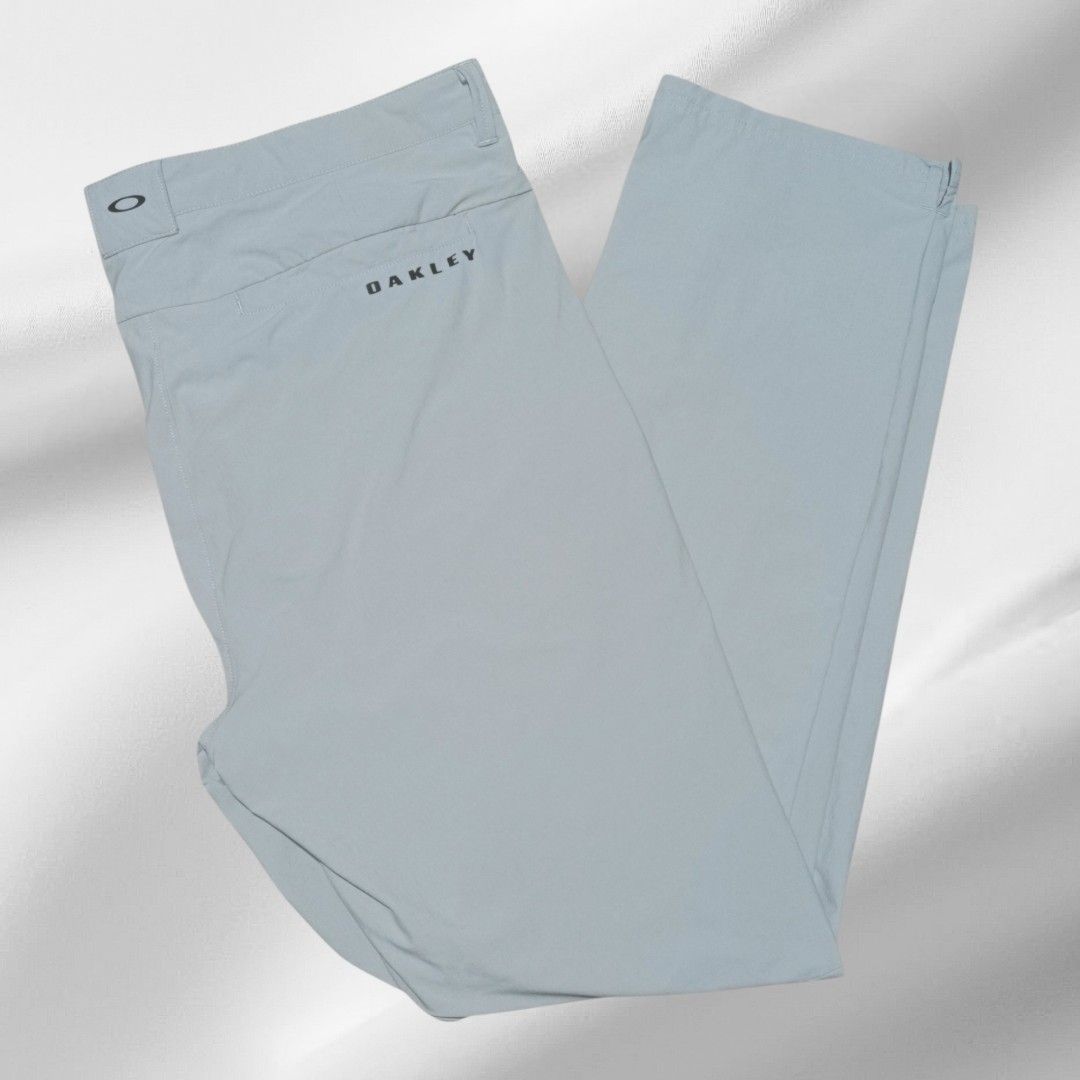 Oakley Pants (Category: Jeans) located in Cebu City. Submitted by shawnaces (Listing ID 1468848718, Image 1). Description: Oakley Pants ‎2000 ‎Size: 3XL-4XL ‎Waist: 41 inches (82 circumference) ‎Length: 44 ‎Leg hole: 8.5 ‎- Polyester material ‎- Stretchable ‎- 4 pockets ‎- Zipper working - Good for casual wear ‎NO ISSUE ‎.