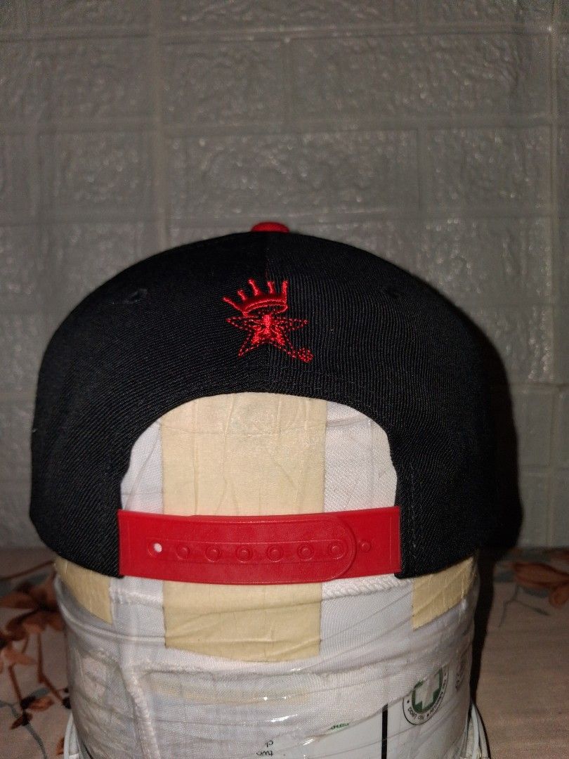 OBEY PROPAGANDA SNAPBACK HAT (Category: Caps & Hats) located in San Jose. Submitted by custodiokhen (Listing ID 1468823795, Image 3). Description: OBEY PROPAGANDA SNAPBACK HAT Brand New!!! OSFA.
