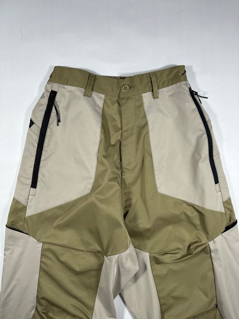 OCTO GAMBOL Capsule 02 Discrete Nylon Pants (Category: Joggers) located in Las Pinas. Submitted by noblethreads (Listing ID 1468896106, Image 3). Description: OCTO GAMBOL Capsule 02 Discrete Nylon Pants Size: Small Waistline: 28-34 Length: 39" Hem: 9" Condition: 10/10 like new Flaw/s: None 1,580+sf.