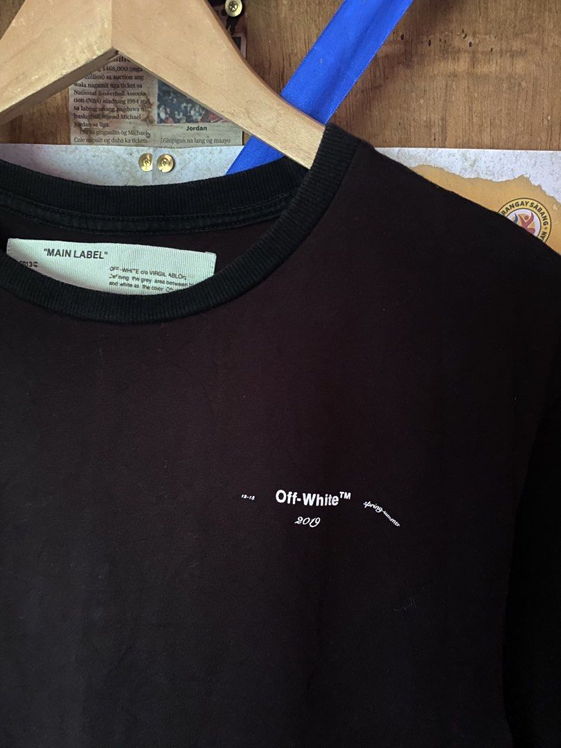 OFF WHITE BLACK ARROW PAINTING (Category: Tshirts & Polo Shirts ) located in Minglanilla. Submitted by celathrift (Listing ID 1468764258, Image 3). Description: NO ISSUE OVER ALL 9/10 COLOR RATE SIZE XS ON TAG MEDUIM FITTINGS .