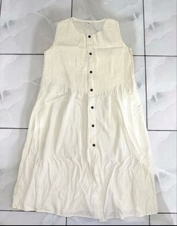 (Category: ) located in . Submitted by ninaaam (Listing ID 1468766455, Image 1). Description: .