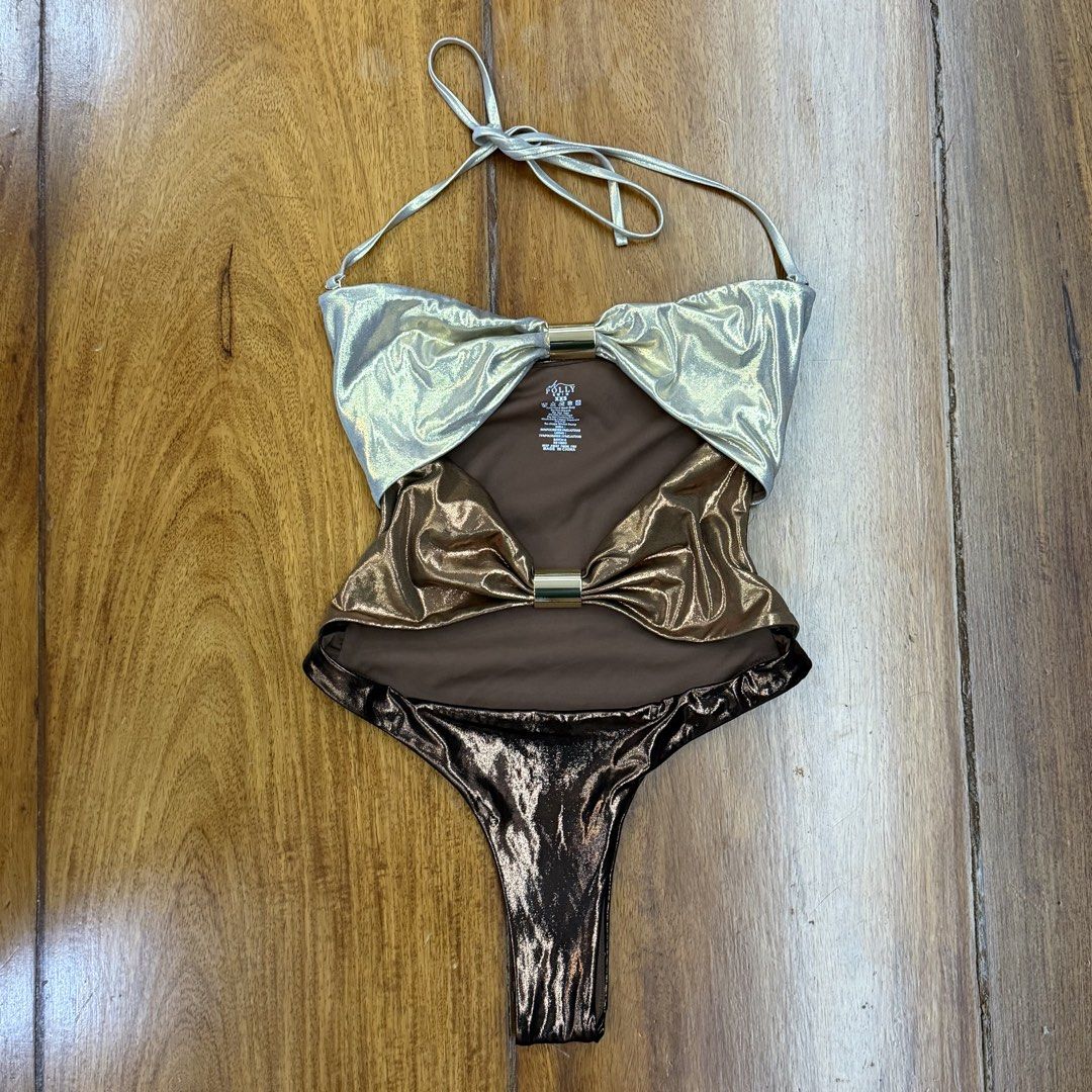 Oh Polly Swimsuit (Category: Bikinis & Swimsuits) located in Muntinlupa City. Submitted by myrandomthingz (Listing ID 1468920996, Image 1). Description: .