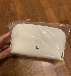 (Category: ) located in . Submitted by oddseller (Listing ID 1468838325, Image 1). Description: .