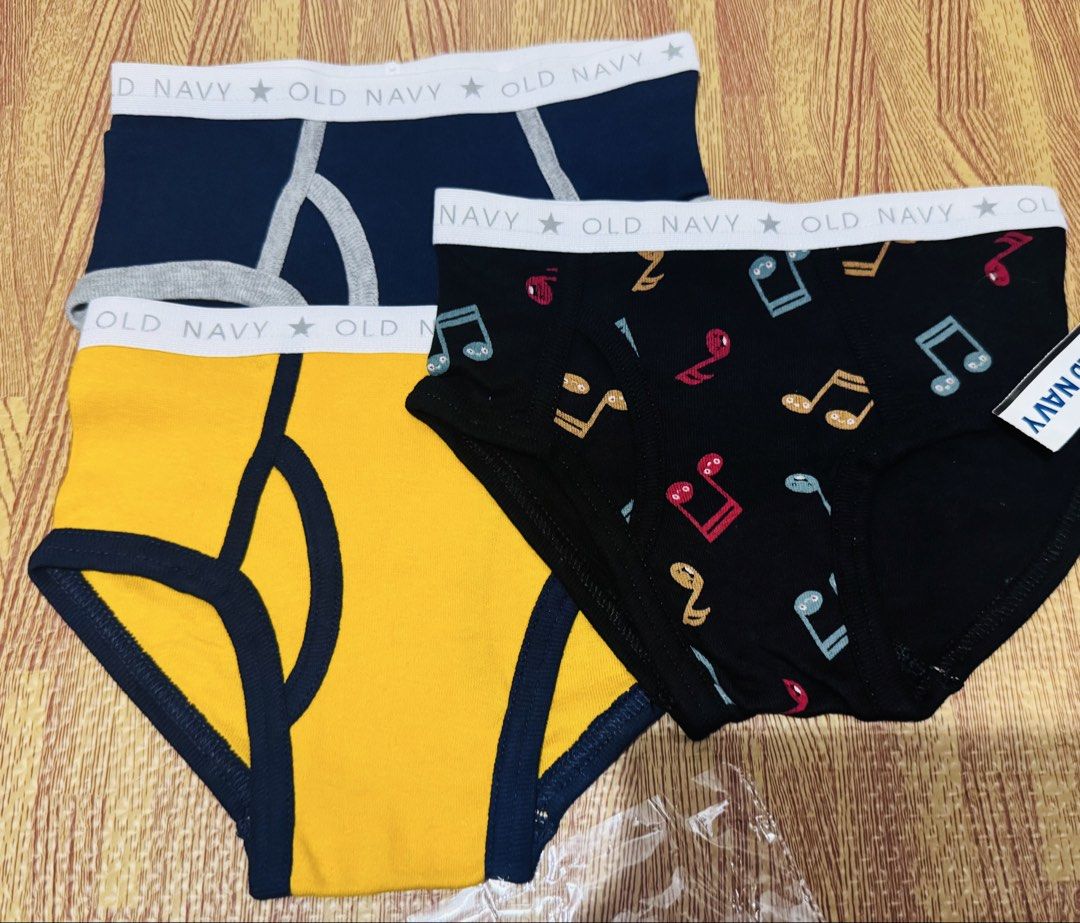 Old navy brief (Category: Babies & Kids Fashion) located in Tarlac. Submitted by kai.0621 (Listing ID 1468784182, Image 1). Description: 4-5 yrs old set of 3 .
