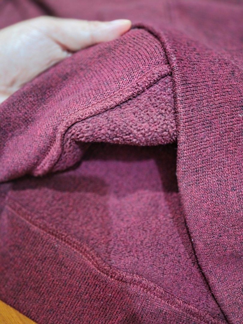 Old Navy Maroon Quarter Zip Sweater (Category: Coats, Jackets and Outerwear) located in Taguig. Submitted by mon_143 (Listing ID 1468898316, Image 3). Description: - Brand: Old Navy - Color: Maroon - Size: L - Material: Textured knit with soft fleece lining - Features: Quarter-zip high collar, long sleeves, ribbed cuffs and hem - Condition: Great for cooler weather, warm and cozy pullover.
