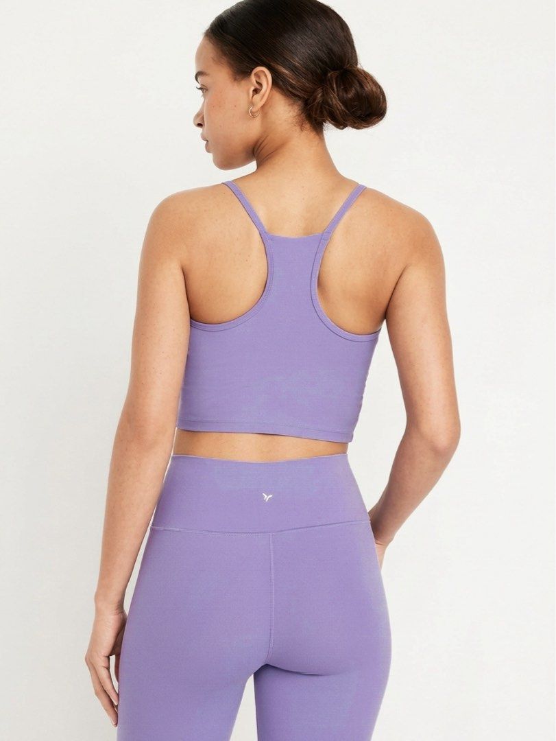 Old Navy Racerback Sports Bra (Category: Activewear) located in Cabanatuan. Submitted by thriftby_zy (Listing ID 1468875905, Image 2). Description: Ganda tooo, bago paaa. Size: Small on tag (Keri ng Xsmall-Small) Stretchable | W/ pad slot HQ fabric.