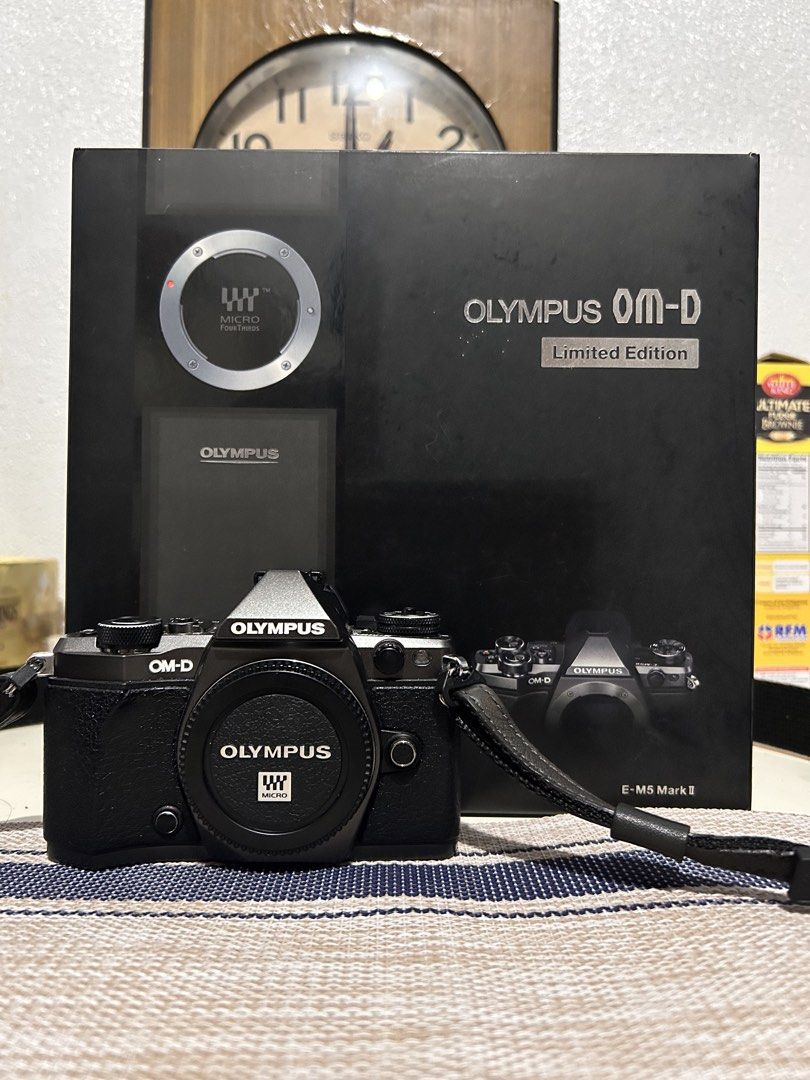 Olympus OMD E-M5 Mark II (Category: Cameras) located in Caloocan City. Submitted by kraigasher10109 (Listing ID 1468782625, Image 2). Description: Selling my Limited Edition Olympus OM-D E-M5 Mark II in excellent condition. Well-maintained, clean, and comes with its original accessories, receipts, and serialized owner’s card. INCLUSIONS: * Olympus OM-D E-M5 Mark II camera body * Battery grip (HLD-8G) * 2 original Olympus batteries * Original Olym