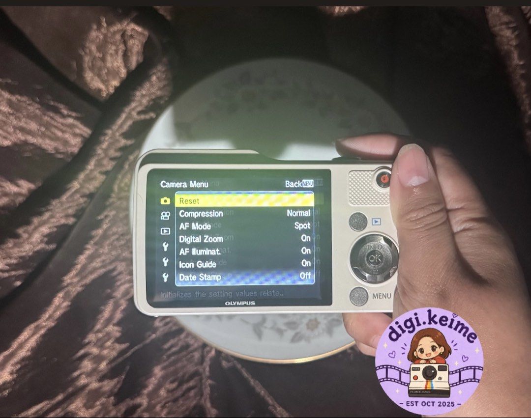 Olympus VG170 (Category: Cameras) located in Manila. Submitted by digi.keime (Listing ID 1468928407, Image 3). Description: No Issue! No Issue! 📷 Olympus VG170 💰₱4,499 ୨୧ ── QUICK SPECS ── ୨୧ ♡ 14 MP CCD ♡ Digital Image Stabilization ♡ 5× Optical Zoom Lens ♡ 720p at 30fps ୨୧ ── INCLUSIONS ── ୨୧ ♡ Camera unit ♡ Old Battery(still useable) ♡ Charger ♡ Memory card ୨୧ ── CONDITION ── ୨୧ ♡ No Issue ♡ Fully working ୨୧ —MEETUP and RESERVATION —୨୧ 📍 Ma