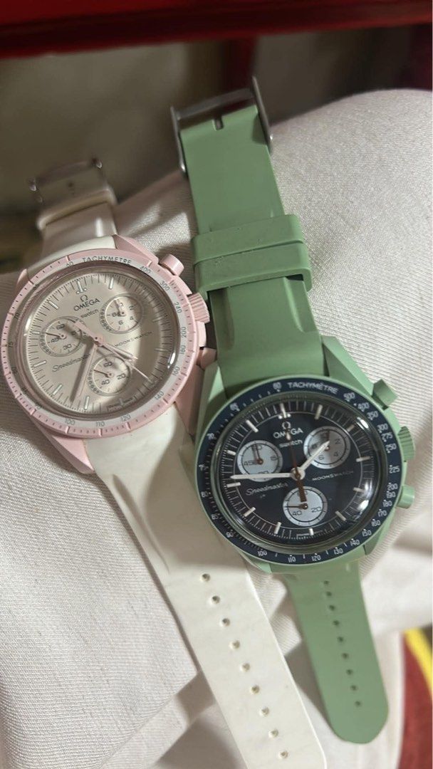 OMEGA (Category: Luxury Watches) located in Manila. Submitted by qamilluxe (Listing ID 1468849445, Image 3). Description: Used few times Both woth original straps (unused) Pwede sa maarte Maingat pong ginamit ₱8900 EACH.