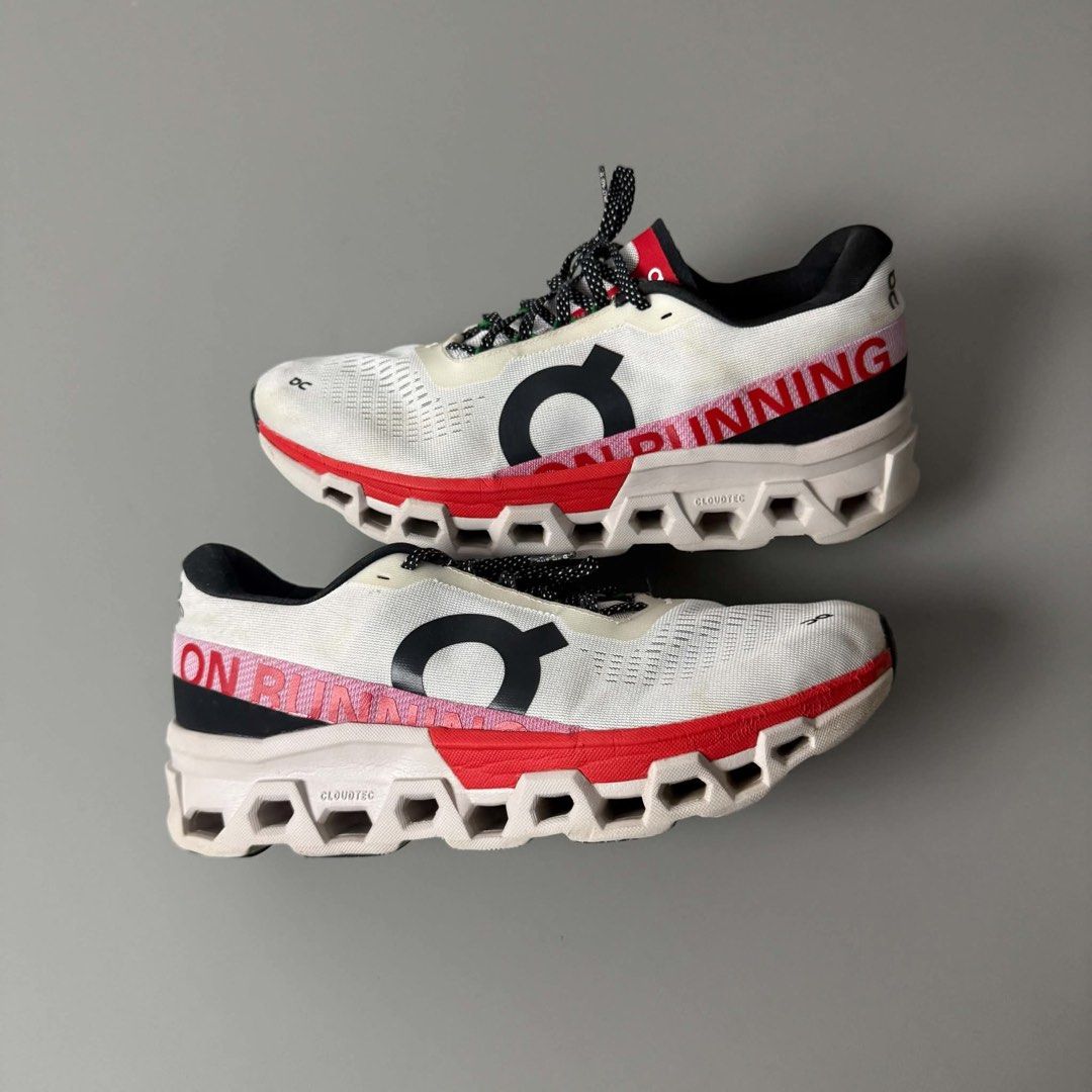 ON RUNNING CLOUDMONSTER 2 (Category: Sneakers) located in Guagua. Submitted by sweetboyy (Listing ID 1468875788, Image 2). Description: ON RUNNING CLOUDMONSTER 2 SIZE 10.5US/ 44.5EUR/28.5CM MENS.