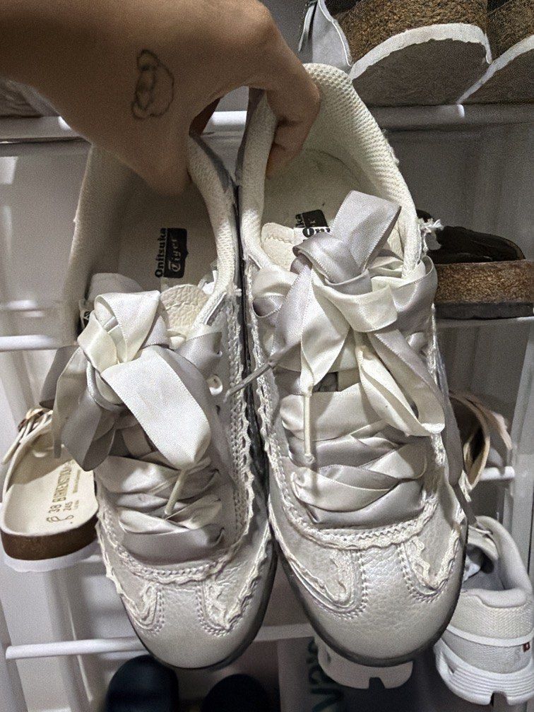 Onitsuka EU 39 (Category: Shoe inserts) located in Rizal. Submitted by rashamd (Listing ID 1468792644, Image 1). Description: 📌OEM.
