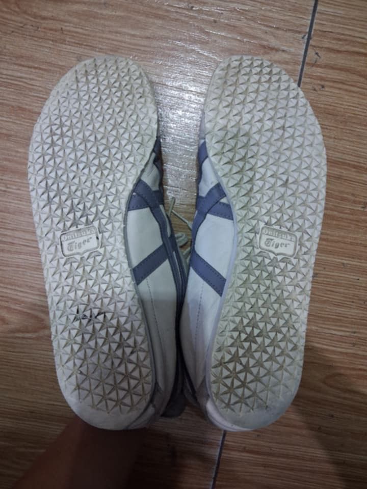 Onitsuka tiger (Category: Sneakers) located in Koronadal. Submitted by glads08089 (Listing ID 1468839256, Image 1). Description: onitsuka tiger size 47.
