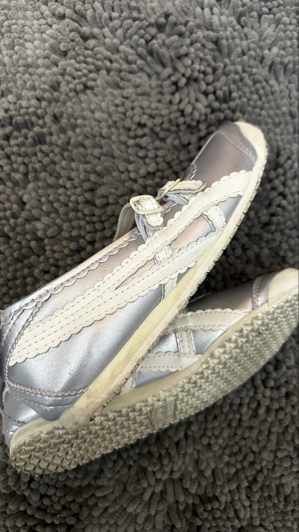 Onitsuka Tiger Ballet Shoes (Category: Casual Shoes) located in Quezon City. Submitted by nicole.dc (Listing ID 1468733569, Image 1). Description: .
