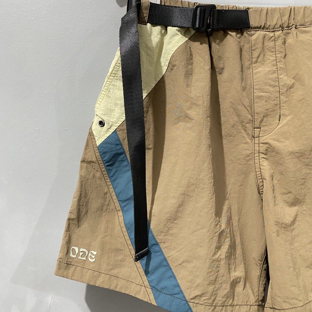 OpenDialogue ODE Colorblock Shorts (Category: Shorts) located in Makati City. Submitted by kendrickstuffs (Listing ID 1468905100, Image 3). Description: Open Dialogue (ODE) Colorblock Shorts Large ontags 30'-38' waistline garterized w belt system 17' length 6.5' inseam 13.5' leg opening No issue Verygood condition 1400 only.