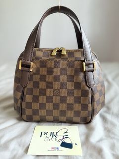 (Category: ) located in . Submitted by pursefaves (Listing ID 1468922496, Image 1). Description: .