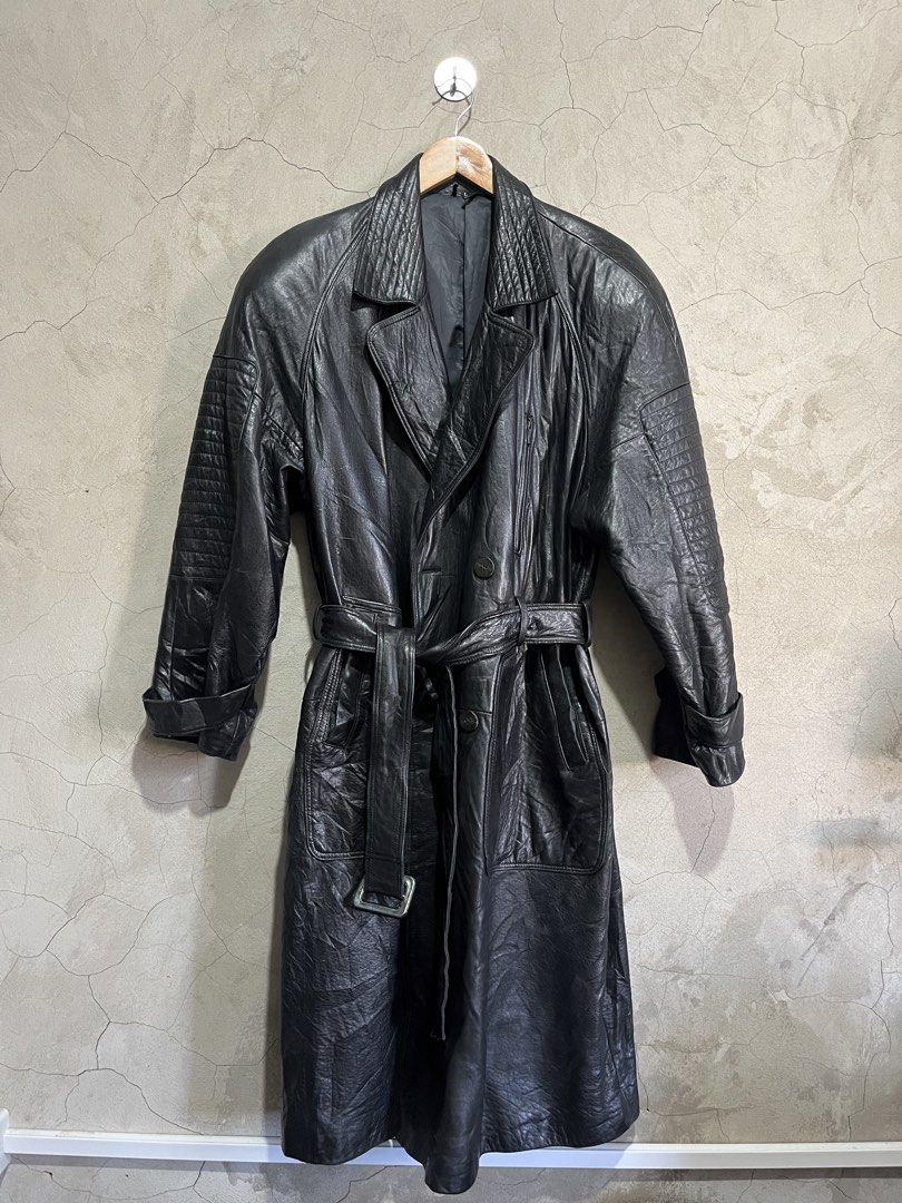 oversized leather trench coat (Category: Coats, Jackets and Outerwear) located in Cagayan de Oro. Submitted by vintagevvvictim (Listing ID 1468774575, Image 2). Description: similar to BALENCIAGA oversized coats size L padded shoulders.