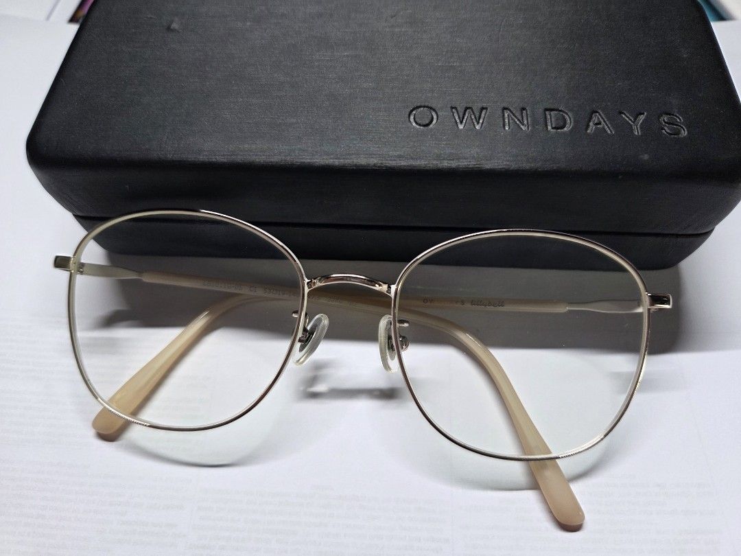 Owndays Lilybell (Category: Sunglasses & Eyewear) located in Quezon City. Submitted by keenphoenix-f0b3 (Listing ID 1468784176, Image 3). Description: 2nd hand owndays lilybell frame (you can just change the lens) since there's a grade.