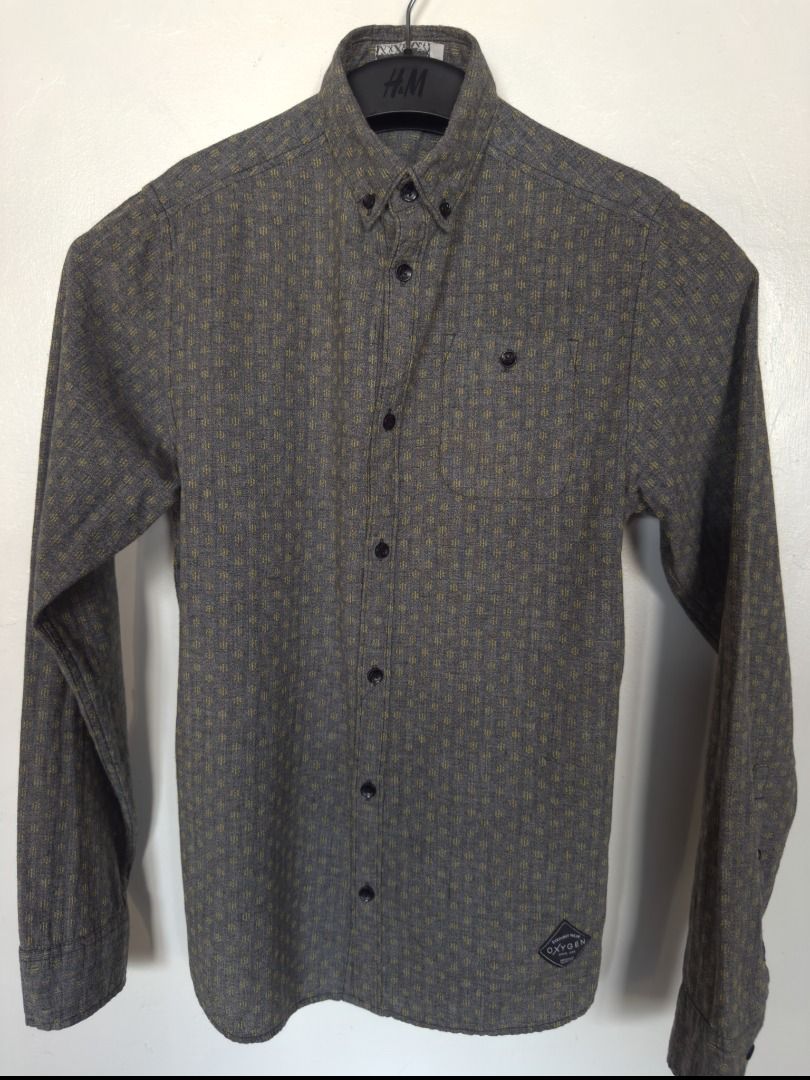 Oxygen Long sleeve (Category: Tshirts & Polo Shirts ) located in Vigan. Submitted by potcholo. (Listing ID 1468854483, Image 1). Description: Long sleeve for Men Brand: OXYGEN Size: SMALL on tag 18 x 27 399 pesos only Very good condition and no issues.