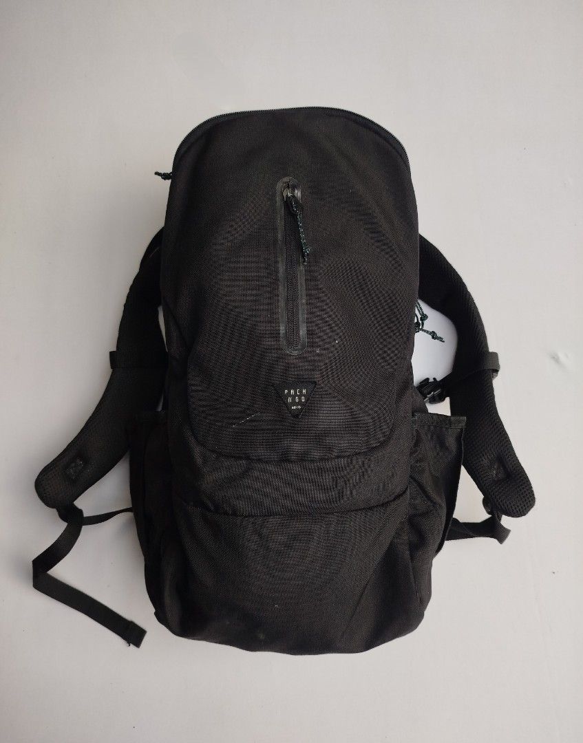Pack N'Go-Adlib (Category: Backpacks) located in General Santos City (Dadiangas). Submitted by reupph (Listing ID 1468806812, Image 1). Description: Good condition Issue: May kunting nabakbak ng tape sa front zip.