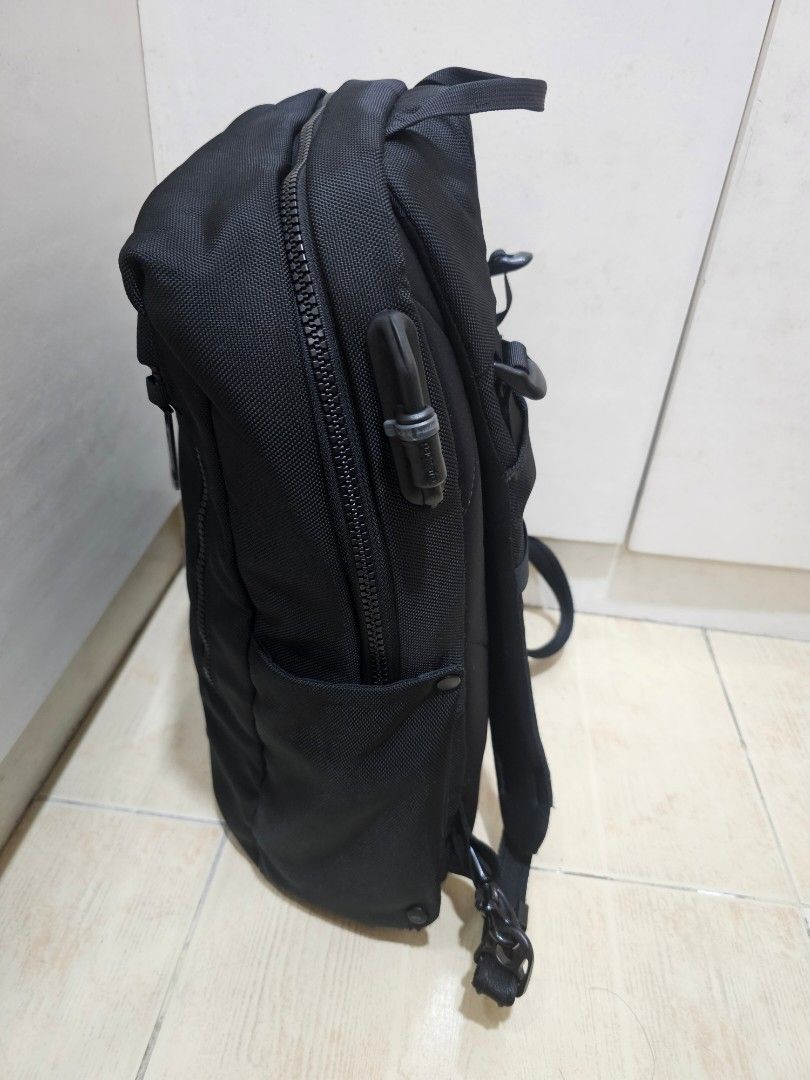 Pacsafe Anti-Theft Instasafe Black Backpack (Category: Backpacks) located in Malabon City. Submitted by alrolnik.fernando (Listing ID 1468818800, Image 3). Description: For sale Pacsafe Instasafe Backpack. 26 liters, black color, very good condition..