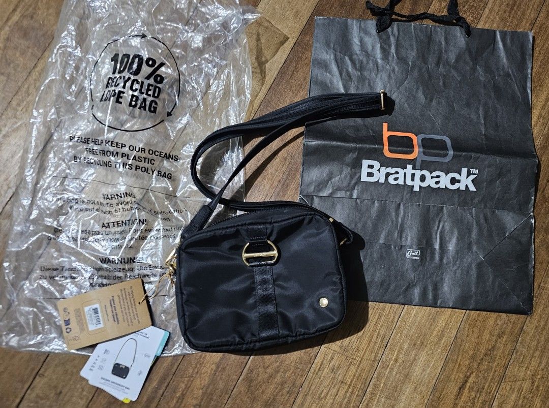 Pacsafe slingsafe rfid sling bag (Category: Cross-body Bags) located in Manila. Submitted by onlinesmartshopping12 (Listing ID 1468881021, Image 1). Description: no issue complete packaging.