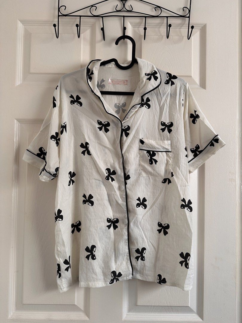 Pajama top (Large) (Category: Shirts) located in Bacoor. Submitted by alliabuysandsells (Listing ID 1468920175, Image 1). Description: will give as a freebie for any purchase!.