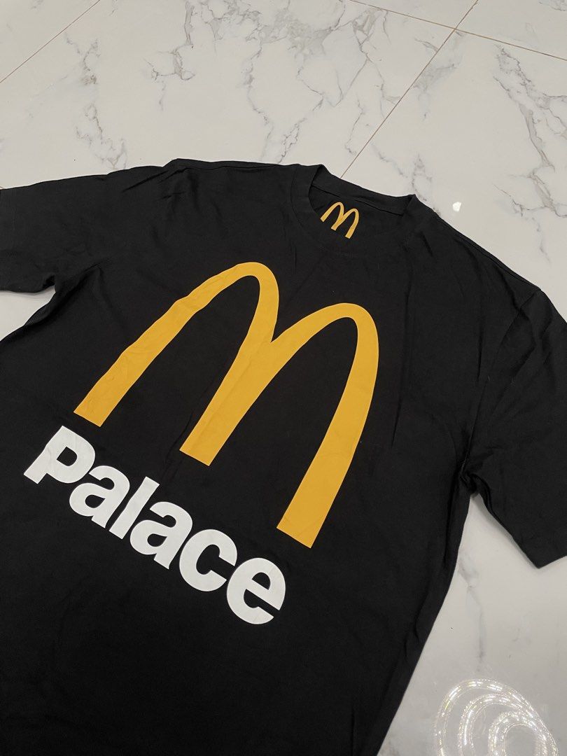 PALACE X McDONALD’S (Category: Tshirts & Polo Shirts ) located in Pinamungahan. Submitted by yugenfajar95939 (Listing ID 1468729339, Image 2). Description: SIZE: XL NO ISSUE AS NEW CONDITION 23x30 .
