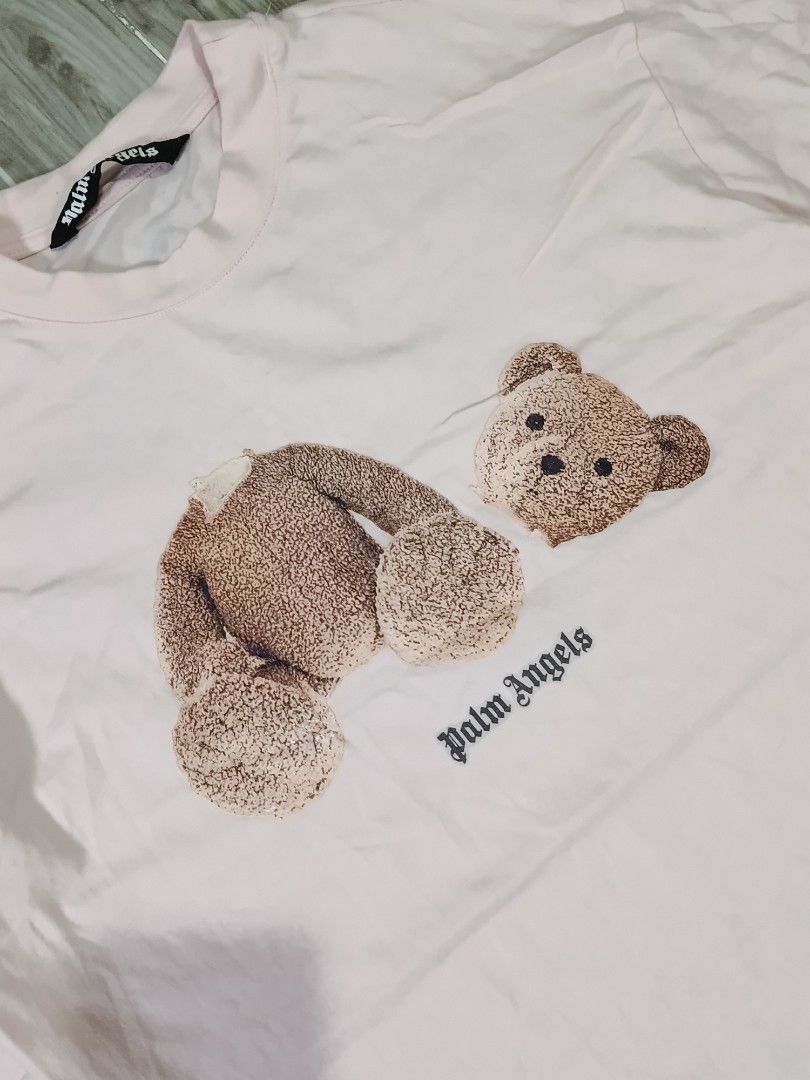 PALM ANGELS KILL BEAR TSHIRT (freeshipping) (Category: Tshirts & Polo Shirts ) located in Quezon City. Submitted by gyl-stop (Listing ID 1468836396, Image 3). Description: free shipping 22 x 29 excellent condi cr: 9.8/10 issue: none.