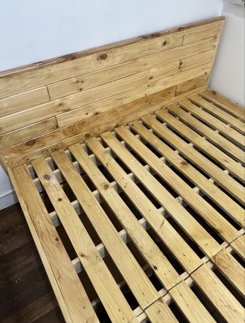 Palochina Wood Queen Size Bed Frame (Category: Bed Frames & Mattresses) located in Manila. Submitted by poreberqueeen (Listing ID 1468725705, Image 2). Description: Solid Palochina Wood! Purong puro Queen size / bought it for 21k Mabigat .