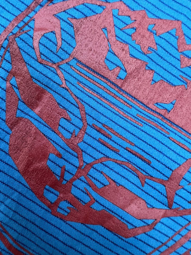 PATAGONIA DRIFIT SHIRT (Category: Tshirts & Polo Shirts ) located in Caloocan City. Submitted by gothrifted (Listing ID 1468803204, Image 2). Description: PATAGONIA TRAIL DRIFIT SHIRT - thrifted -size L on tag - dimes: 22x27 - excellent condition *color may vary due to lighting .