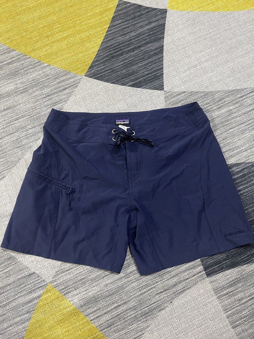 Patagonia womens short size 29-30 (Category: Shorts) located in Taytay. Submitted by ekselentekondisyon (Listing ID 1468851945, Image 1). Description: Patagonia womens short W-29-30 Excellent condition W/lace W/ 1 side pocket Packable Taytay rizal location No issue Embroided patgonia.