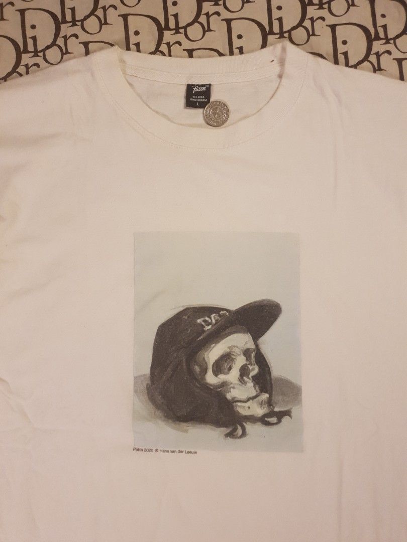 Patta skull tee Hans Van Der Leeuw (Category: Tshirts & Polo Shirts ) located in San Fernando. Submitted by retro.district. (Listing ID 1468712557, Image 2). Description: - Patta skull tee Han Van Der Leeuw - Size: Large - Condition: Excellent - No issue.