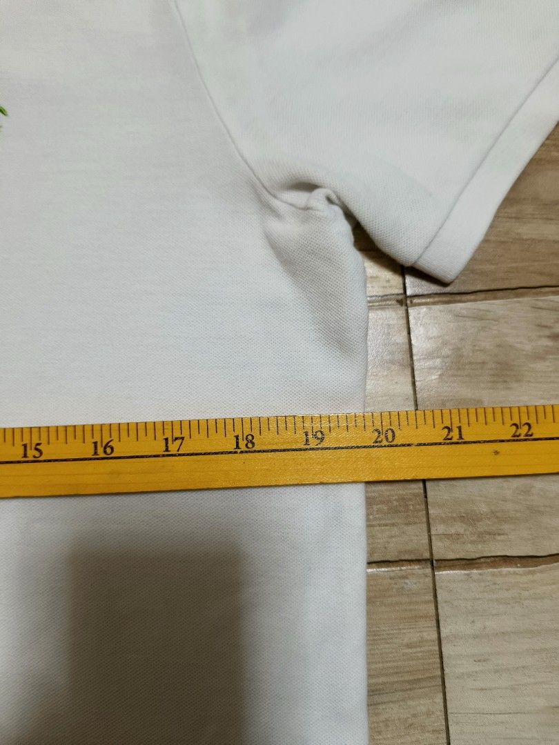 Peguin polo shirt (Category: Tshirts & Polo Shirts ) located in Siniloan. Submitted by talktotheroses (Listing ID 1468858916, Image 3). Description: .