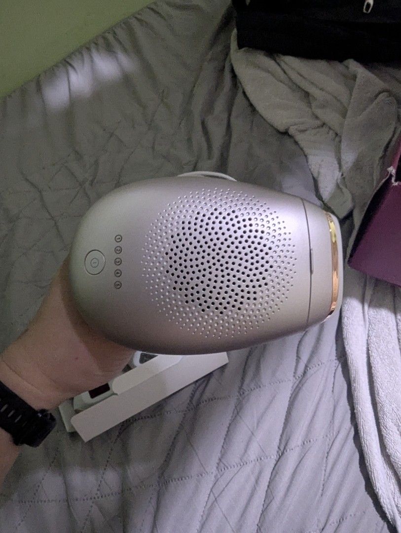 Phillips Lumea 7000 IPL (Category: Hair Removal) located in Angeles City. Submitted by marchawkins (Listing ID 1468727380, Image 3). Description: Philips Lumea 7000 Series IPL Hair Removal Negotiable Selling my Philips Lumea 7000 Series IPL Hair Removal Device. Great for at-home hair removal and helps reduce hair regrowth over time. No need for frequent salon visits! ✔️ 5 adjustable intensity settings ✔️ Skin Tone Sensor for added safety ✔️ Suita