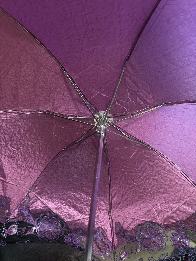 Pink floral umbrella sequinned (Category: Everything Else Others) located in Manila. Submitted by vintageaccessories (Listing ID 1468810134, Image 3). Description: .
